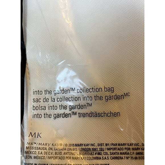 Mary Kay: Into the Garden Collection Bag White Makeup Bag Limited Edition - NEW - Picture 3 of 14